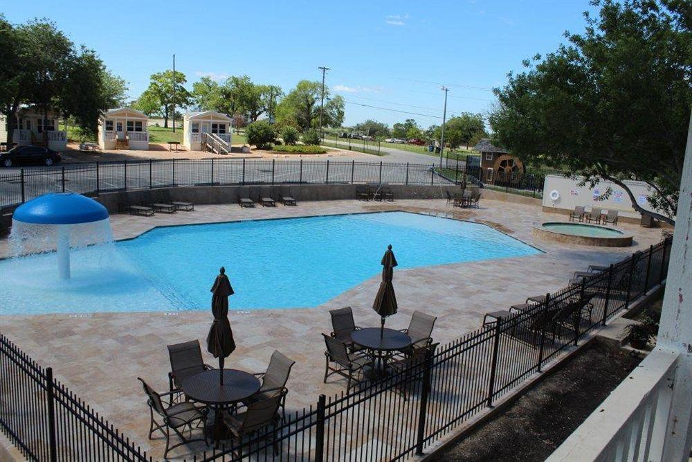 מלון ניו בראונפלס Sun Retreats Texas Hill Country מראה חיצוני תמונה